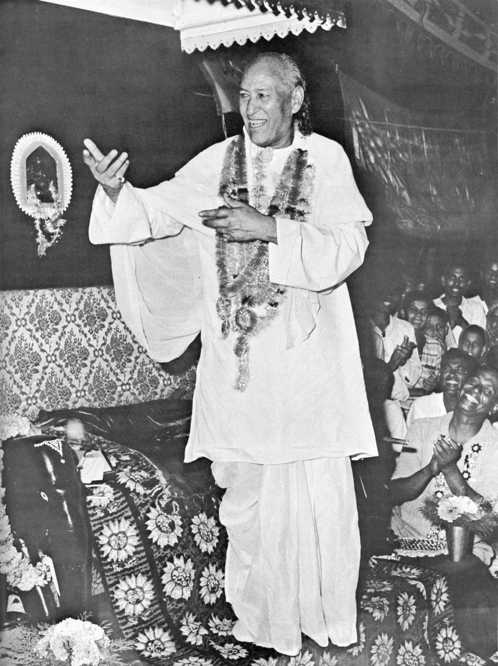 page25_Shri_Hans_photo.jpg 430.3K